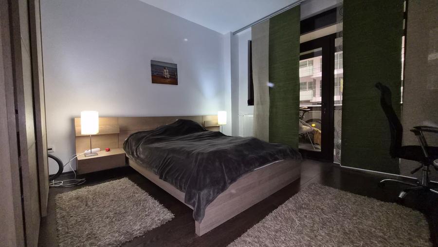 Apartament cu 2 camere decomandat, mobilat în Central