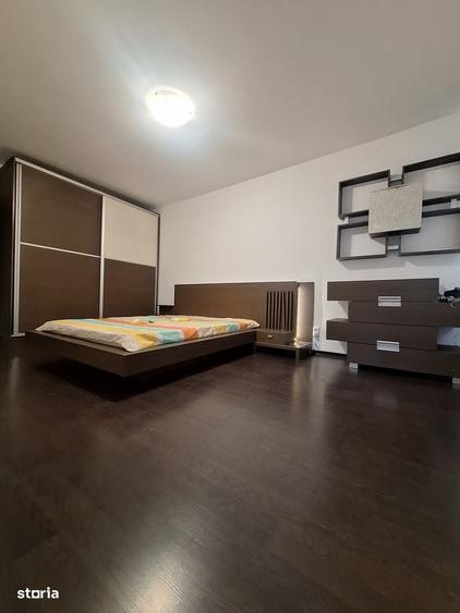 Apartament cu 3 camere decomandat în Crângași