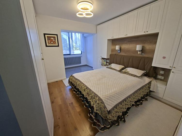 Ultracentral- Casa Casatoriilor, oferta rara la vanzare cu 3 camere - 3