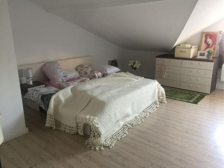 Apartament cu 3 camere în Roșu