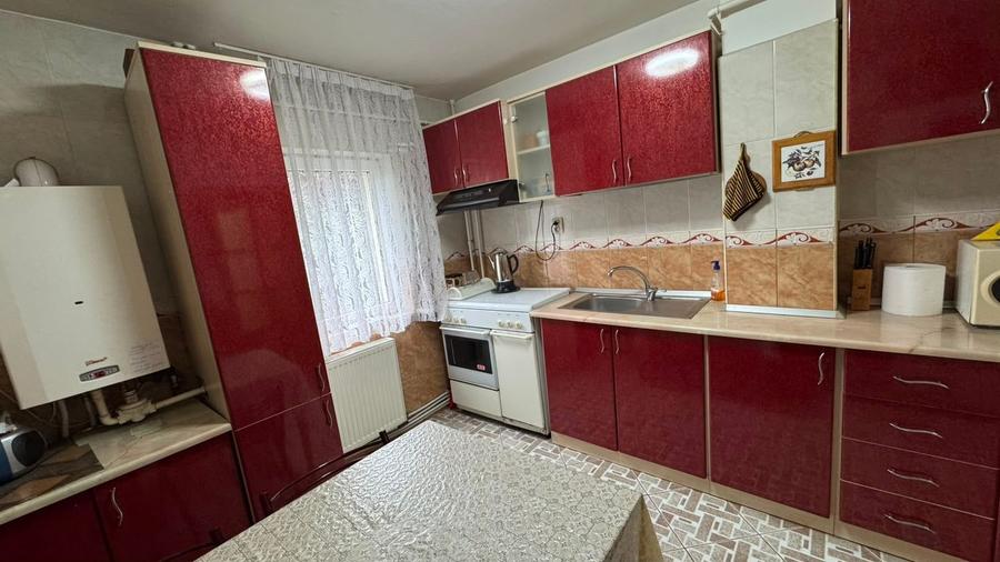 Apartament cu 3 camere în Cornișa