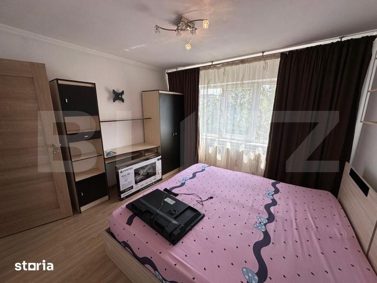 Apartament cu 3 camere decomandat în Rovine