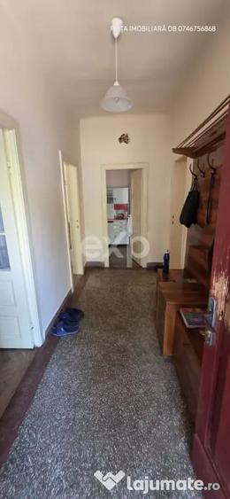 Casă cu 3 camere cu Teren 818 Mp în Central