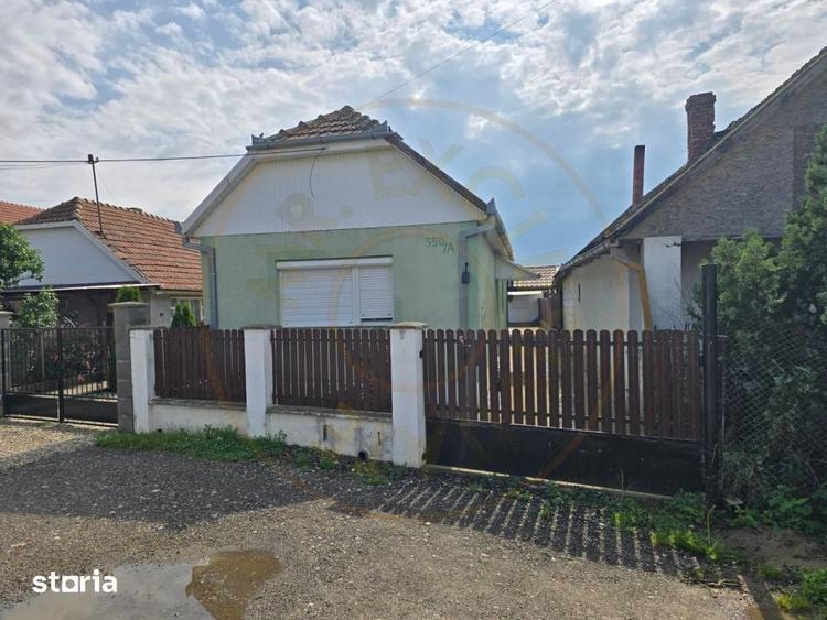 Casă cu 2 camere cu Teren 638 Mp în Lazuri