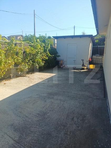 Casă individuală cu 3 camere cu Teren 426 Mp în Bucium