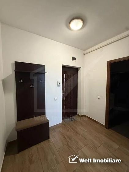 Apartament cu 3 camere decomandat în Florești