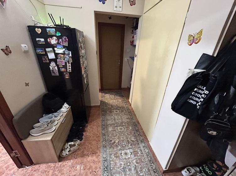Apartament cu 2 camere decomandat, mobilat în Dacia