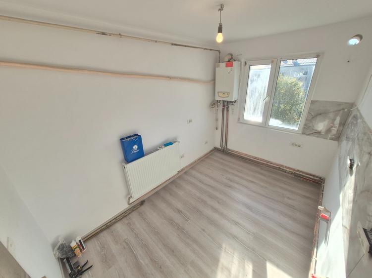 3Cam--Sagului-7 Min de Spital Judetean--Renovat--Centrala-2 Bai-58 MP-83.900 Eur - 9