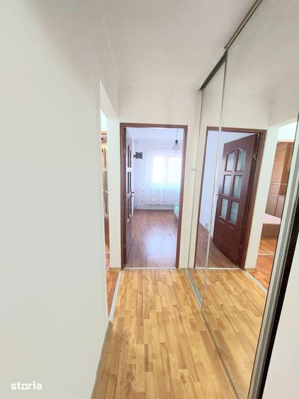 Apartament cu 3 camere decomandat în Decebal