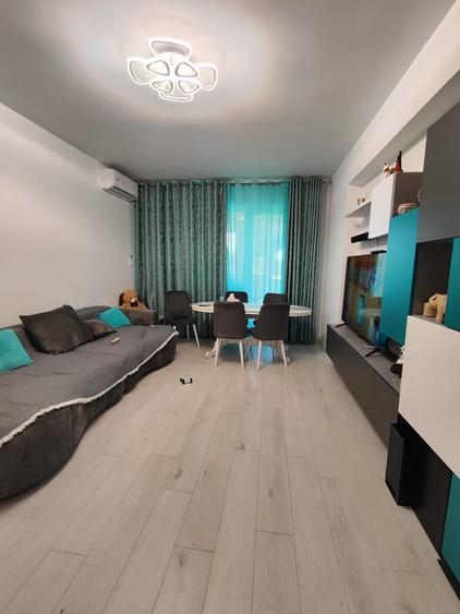 Apartament cu 4 camere decomandat în Berceni