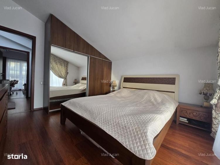 Casă cu 4 camere în Bună Ziua