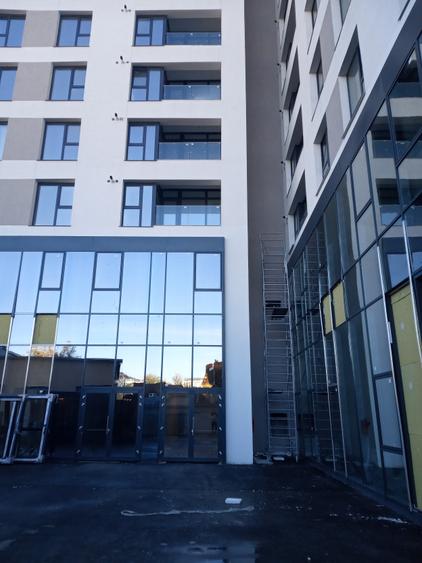 Apartament cu 2 camere decomandat în Splaiul Unirii