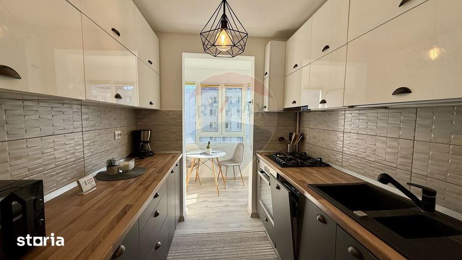 Apartament cu 3 camere decomandat, mobilat în Sălăjan