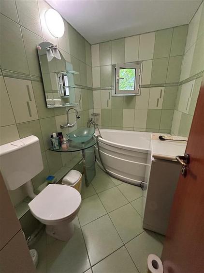 Apartament cu 2 camere decomandat în Barieră