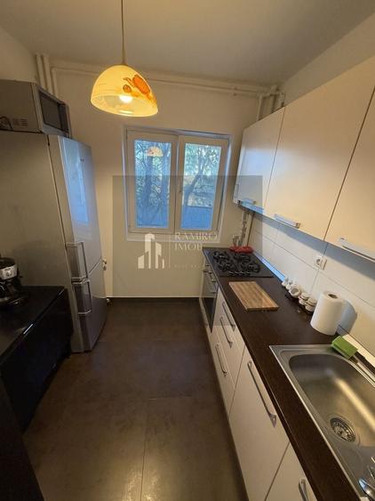 Apartament cu 2 camere decomandat, mobilat în Berceni