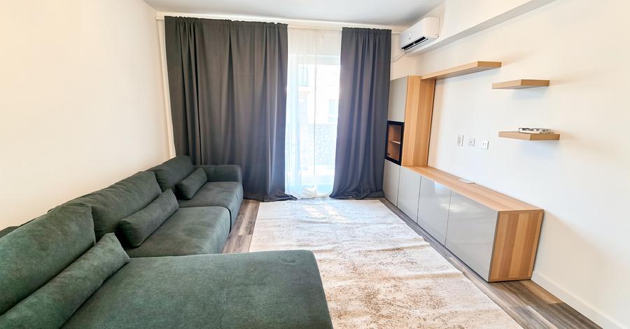 Apartament cu 2 camere decomandat în Titan