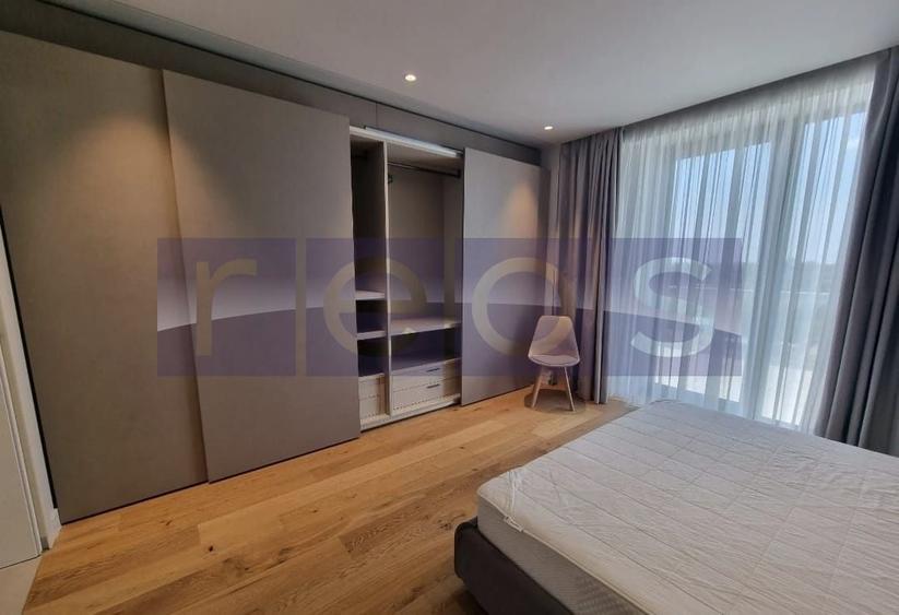 Apartament cu 5 camere decomandat, mobilat în Floreasca