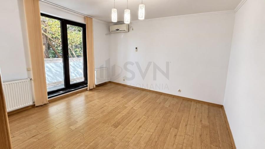 Apartament cu 3 camere decomandat în Domenii
