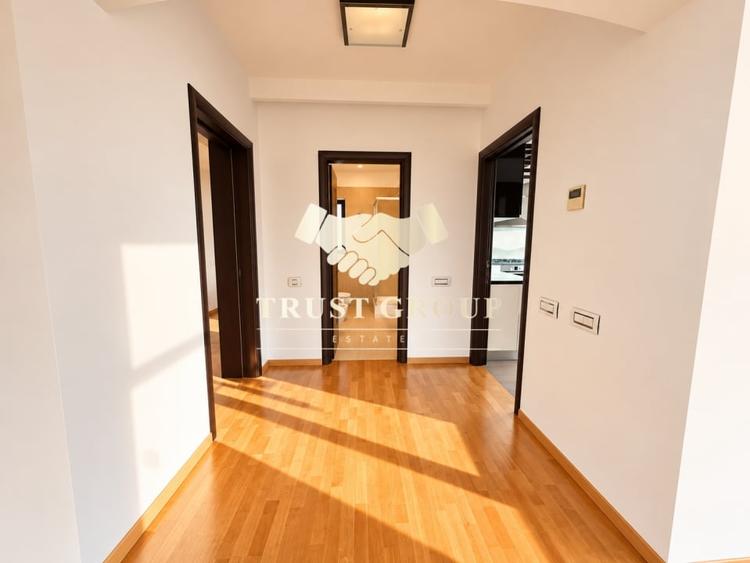 Apartament cu 3 camere decomandat, mobilat în Ultracentral