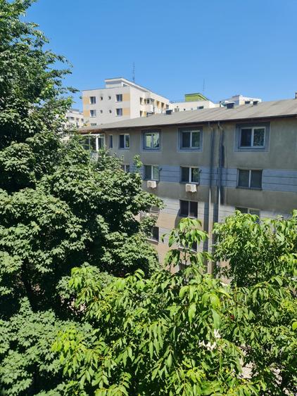 AP. 3 CAM. DEC., CENTRALA PROPRIE, BLOC '84 - 1
