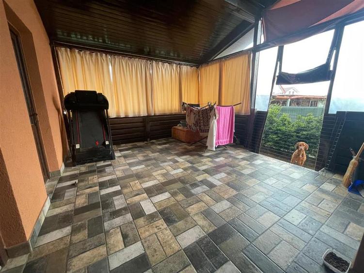 Casă cu 4 camere cu Teren 390 Mp în Oșorhei