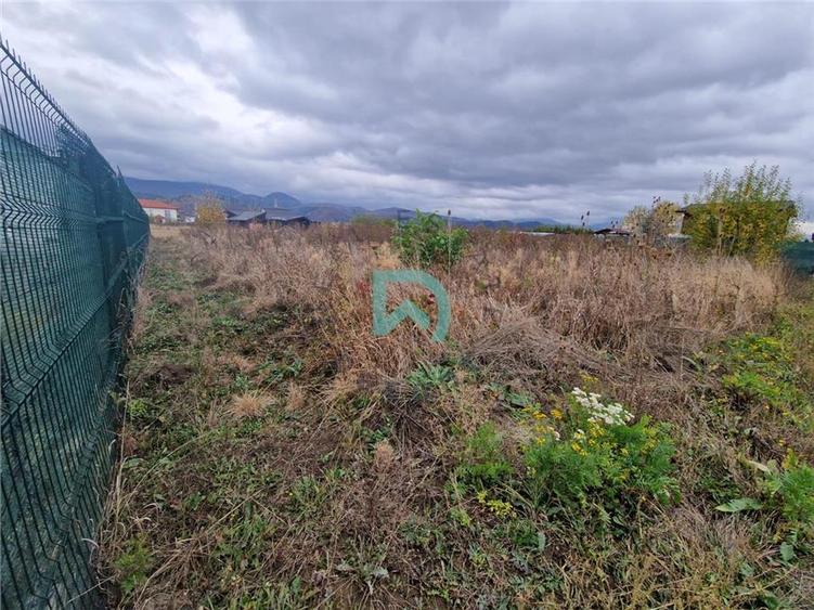 Teren Construcții intravilan de 600 mp, în Cristian