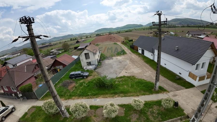 Teren Construcții intravilan de 1160 mp, în Dârlos