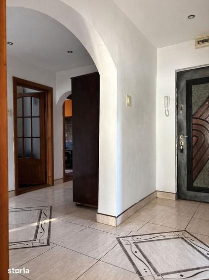 Apartament cu 4 camere în Central