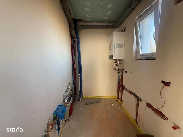 Casă cu 4 camere cu Teren 250 Mp în Central