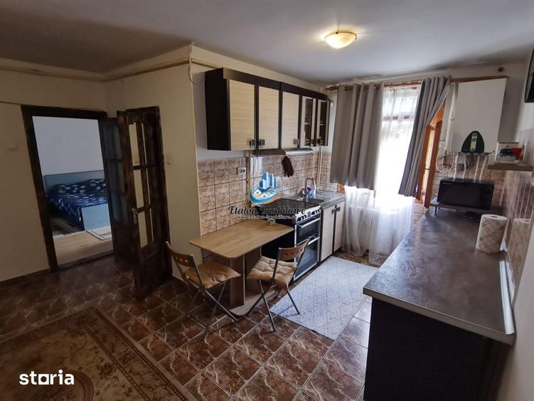 Apartament cu 2 camere decomandat în Mărăței