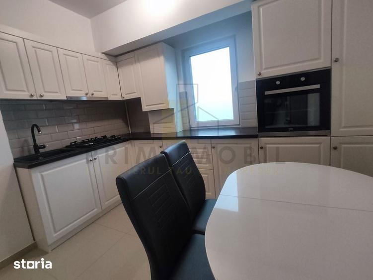 Apartament cu 3 camere în Păcurari