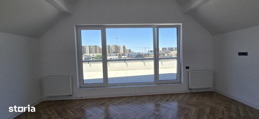 Apartament cu 3 camere în Tractorul