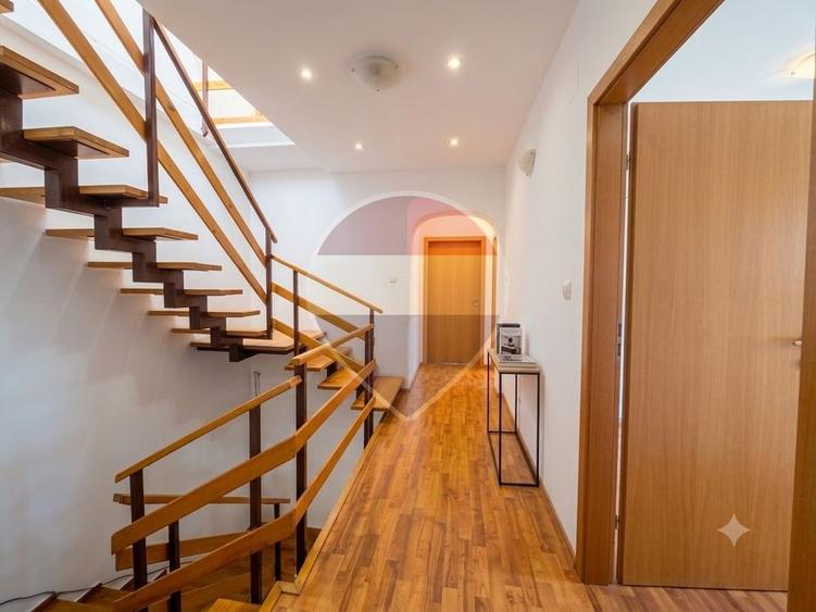 Duplex cu 5 camere cu Teren 279 Mp în Nord