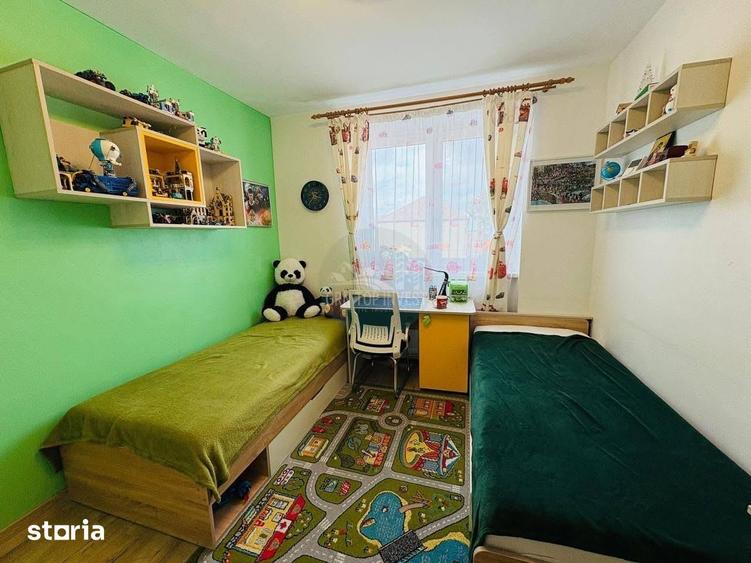 Apartament cu 3 camere decomandat în Central