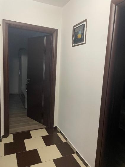 Apartament cu 2 camere decomandat, mobilat în Brâncoveanu