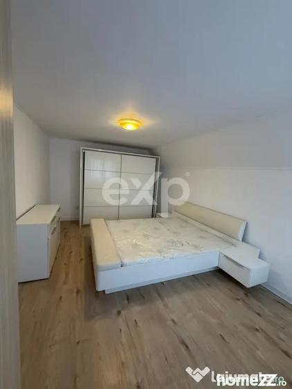 Casă cu 3 camere cu Teren 350 Mp în Craiovei