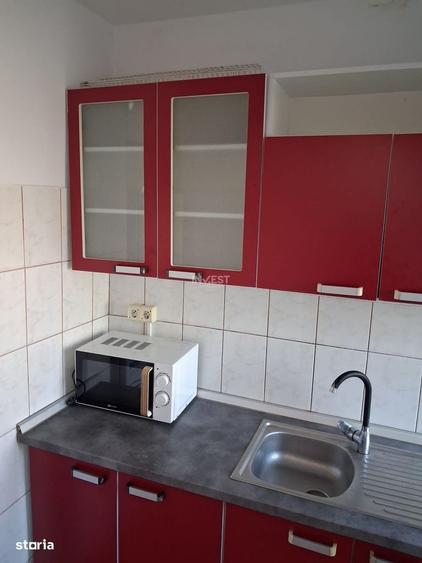 Apartament cu 3 camere decomandat în Alexandru cel Bun