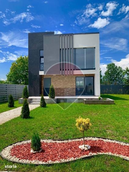 Casă cu 4 camere cu Teren 800 Mp în Central