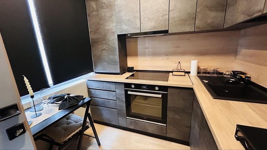 Casă cu 1 camere semidecomandat cu Teren 41 Mp în Runcu