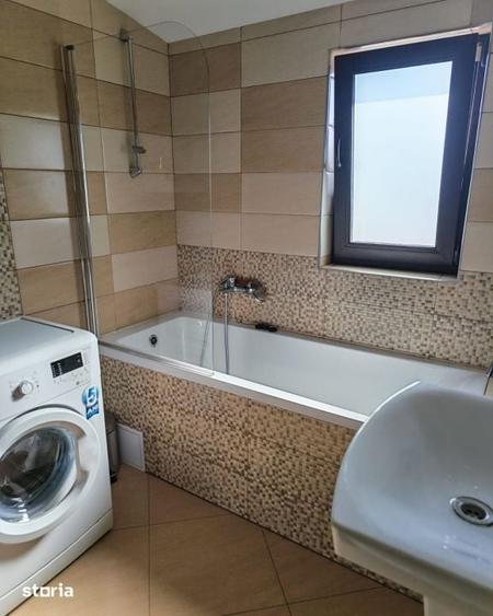 Apartament cu 4 camere în Între Lacuri