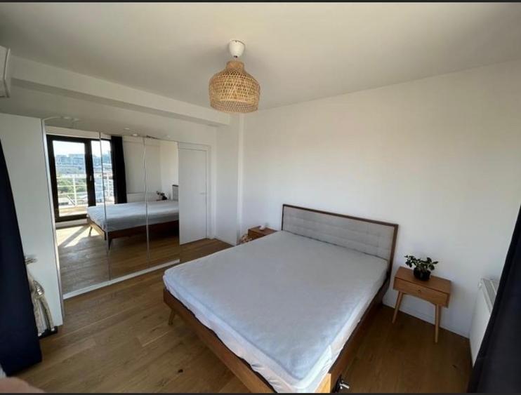 Apartament cu 3 camere decomandat în Pipera