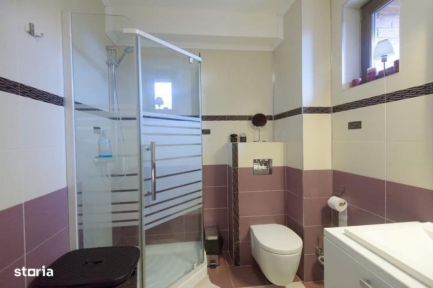 Apartament cu 3 camere decomandat în Otopeni