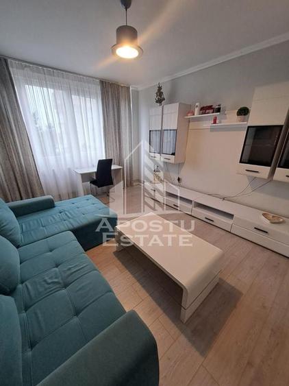 Apartament cu 3 camere decomandat, mobilat în Circumvalațiunii