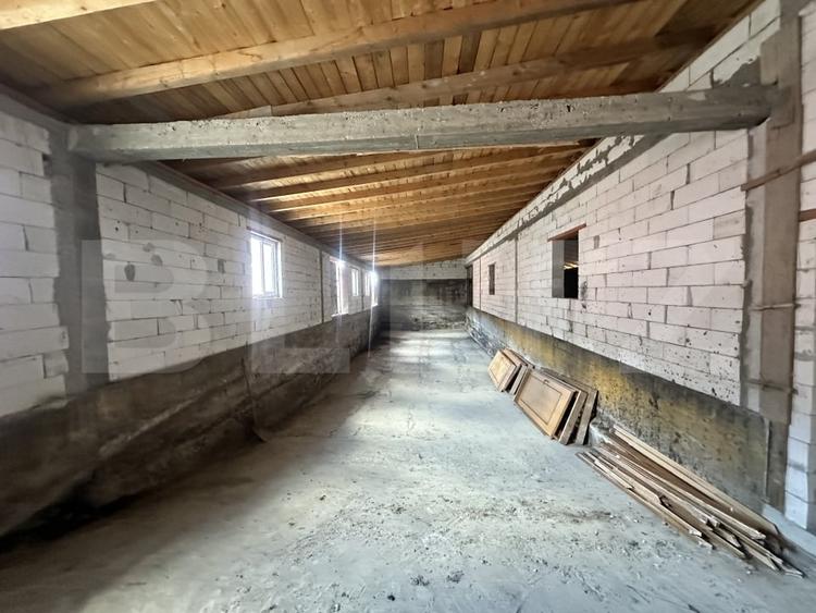 Spațiu industrial, de 356 mp, în Exterior Nord