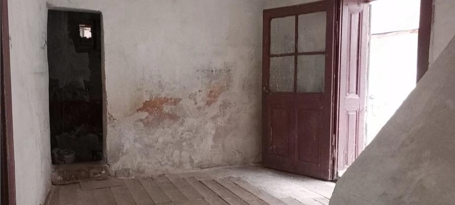 Casă cu 3 camere cu Teren 150 Mp în Gai