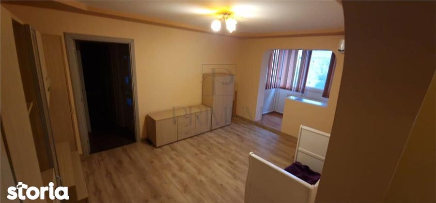 Apartament cu 2 camere semidecomandat, mobilat în Lipovei
