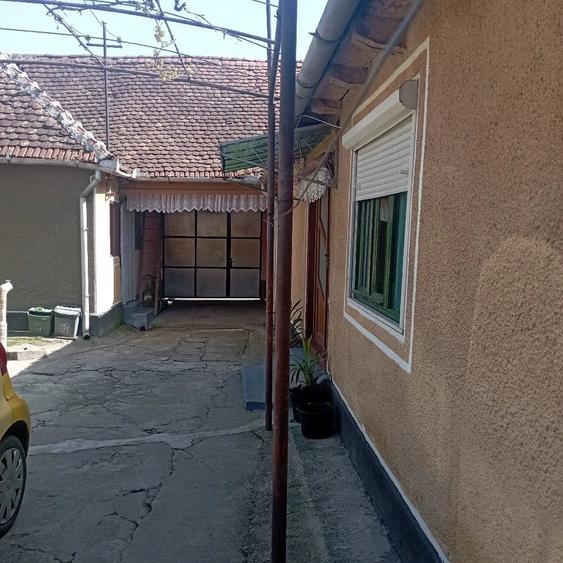 Casă cu Teren 1841 Mp în Călacea