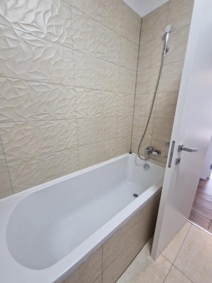 Apartament cu 2 camere decomandat în Aradului