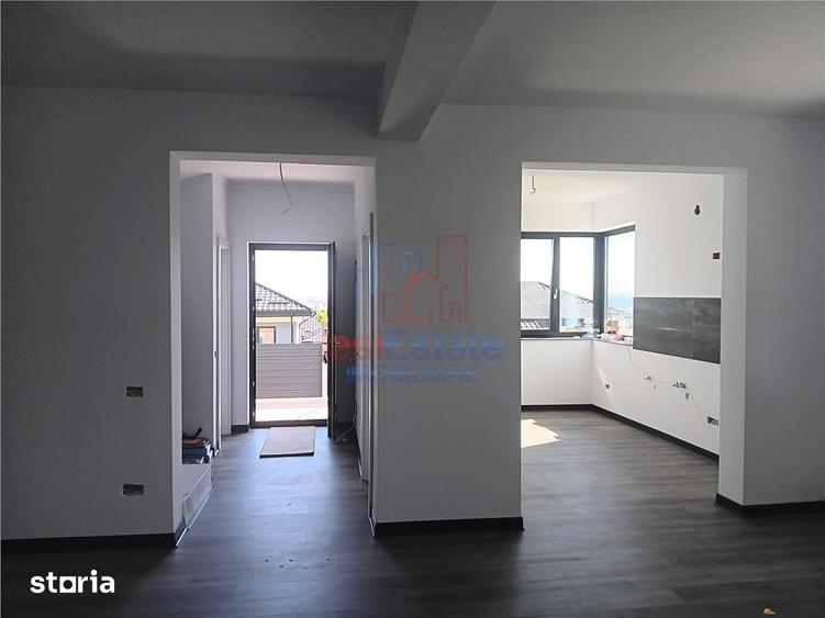 Casă cu 4 camere cu Teren 330 Mp în Miroslava
