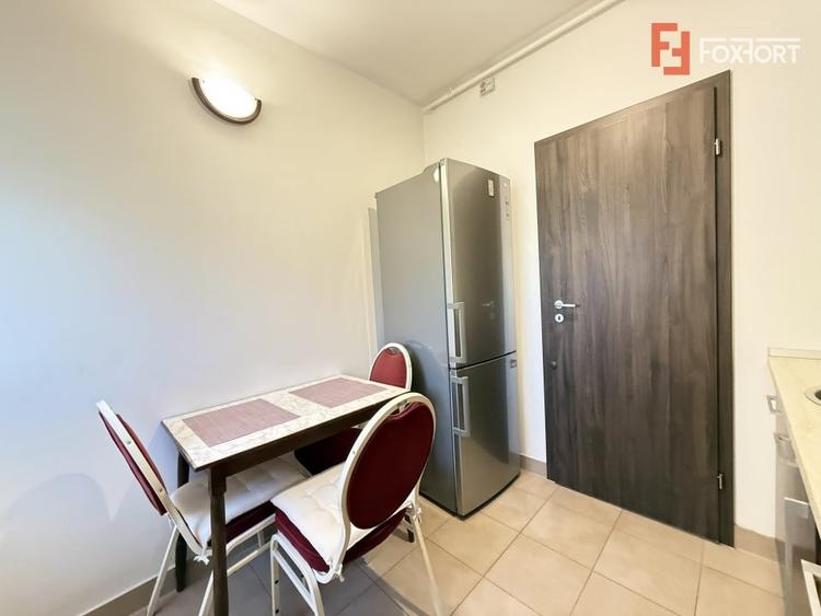 Apartament cu 2 camere decomandat, mobilat în Torontalului